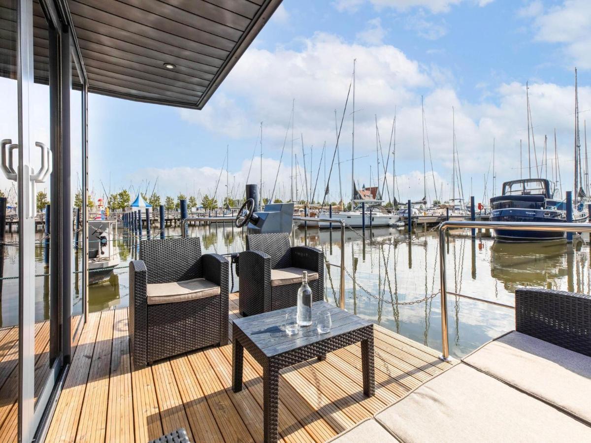 Comfortable Houseboat In Volendam Marina Екстер'єр фото