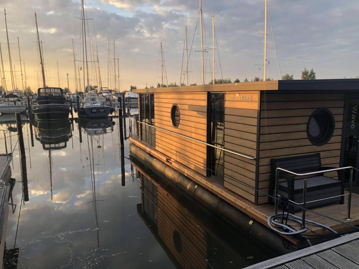 Comfortable Houseboat In Volendam Marina Екстер'єр фото
